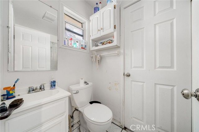 3100 Brighton, Los Angeles, CA 90018