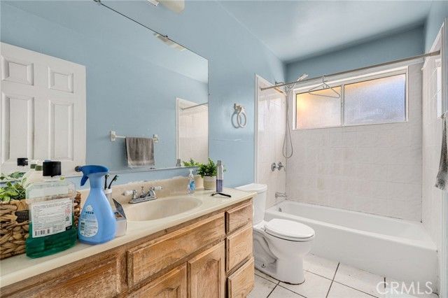 3100 Brighton, Los Angeles, CA 90018