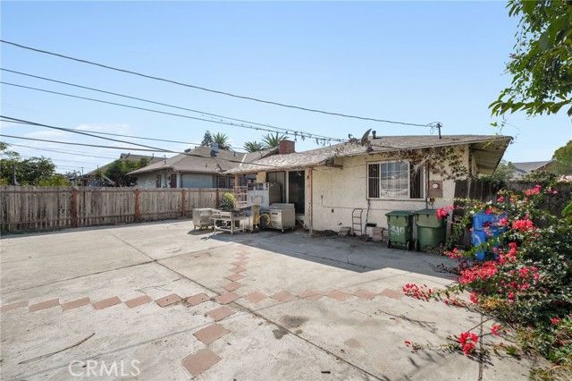 3100 Brighton, Los Angeles, CA 90018