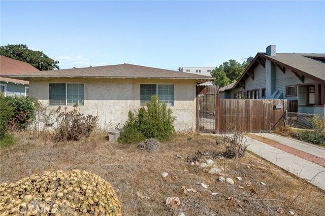 3100 Brighton, Los Angeles, CA 90018