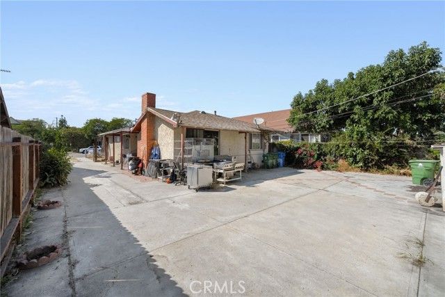 3100 Brighton, Los Angeles, CA 90018