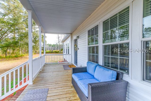 1382 Tillman Rd, Ridgeland, SC 29936