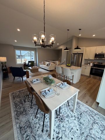 1635 Squirrel Way, New Richmond, WI 54017