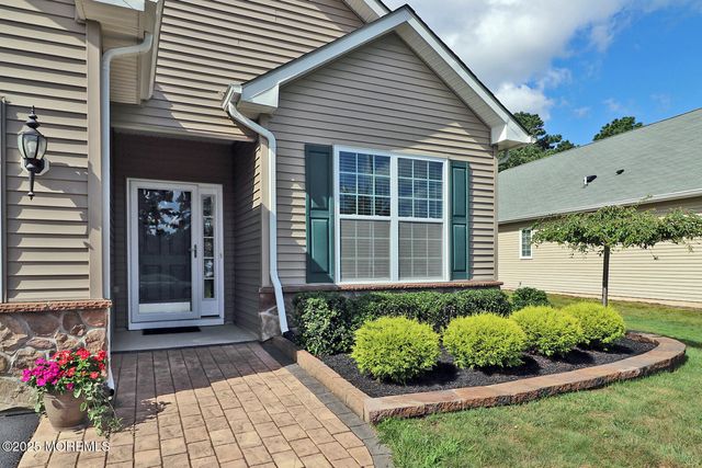 669 Timberline Lane, Manchester, NJ 08759