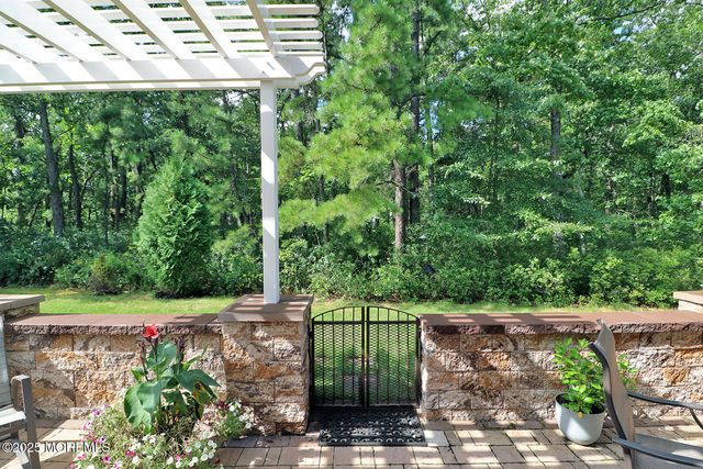 669 Timberline Lane, Manchester, NJ 08759