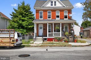 3 PINE ST, Hanover, PA 17331