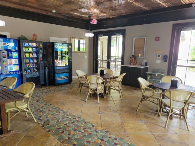 3020 NW 125th Avenue 319, Sunrise, FL 33323