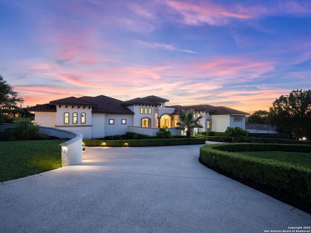 131 CHAMPIONS BEND, San Antonio, TX 78258