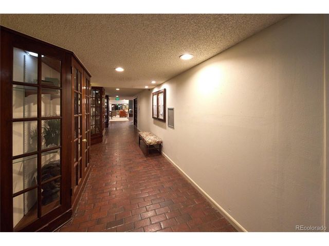 8060 E Girard Ave 102, Denver, CO 80231