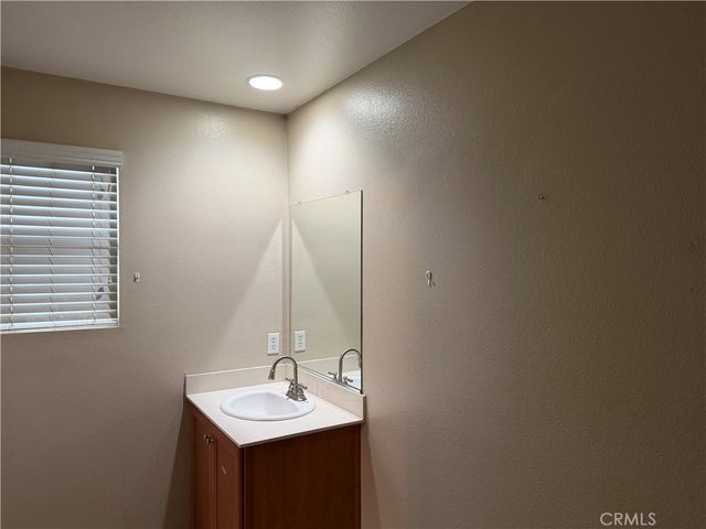 921 Yukon, San Jacinto, CA 92582