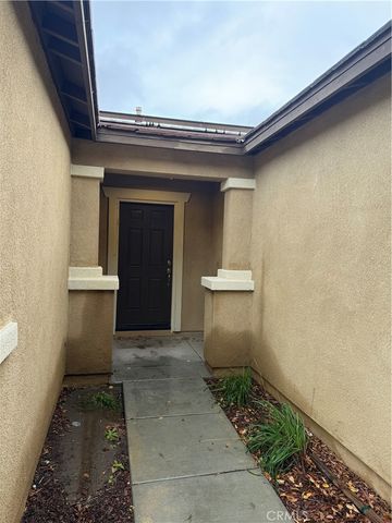 921 Yukon, San Jacinto, CA 92582