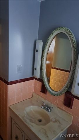 180 Bright Street, Cheektowaga, NY 14206