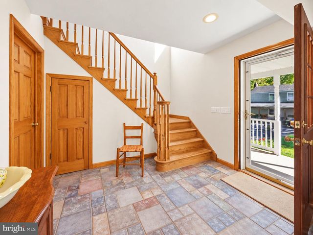 26 RUES RD, Cream Ridge, NJ 08514