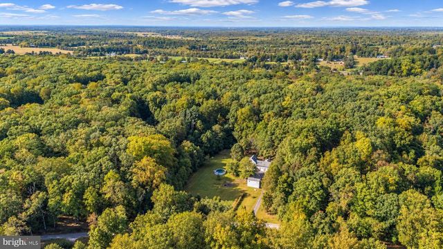 26 RUES RD, Cream Ridge, NJ 08514