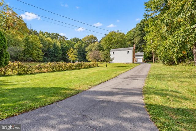 26 RUES RD, Cream Ridge, NJ 08514