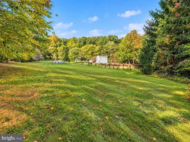 26 RUES RD, Cream Ridge, NJ 08514