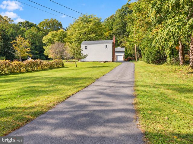 26 RUES RD, Cream Ridge, NJ 08514