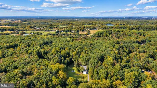 26 RUES RD, Cream Ridge, NJ 08514