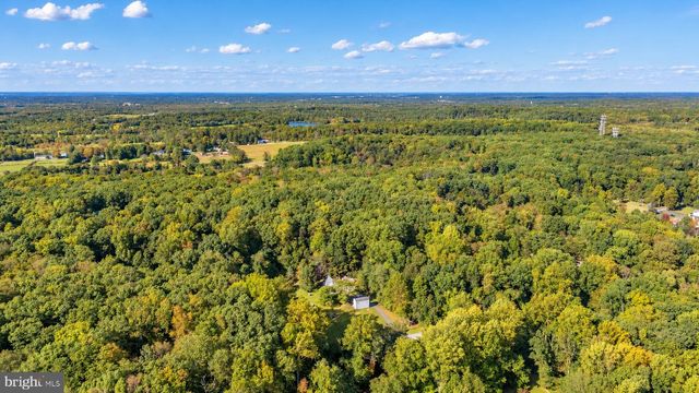 26 RUES RD, Cream Ridge, NJ 08514