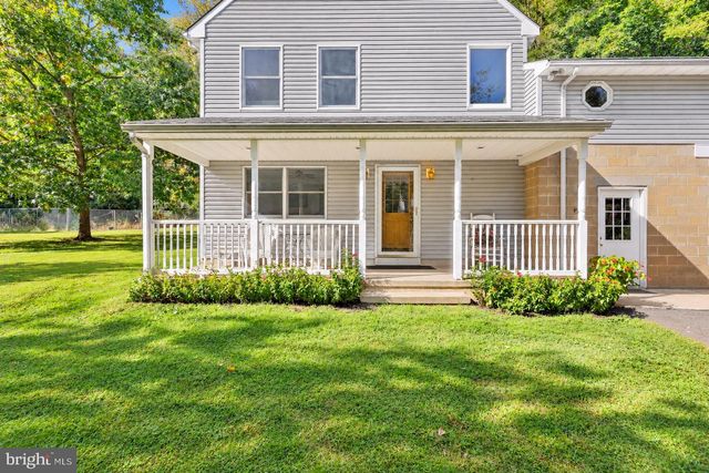 26 RUES RD, Cream Ridge, NJ 08514