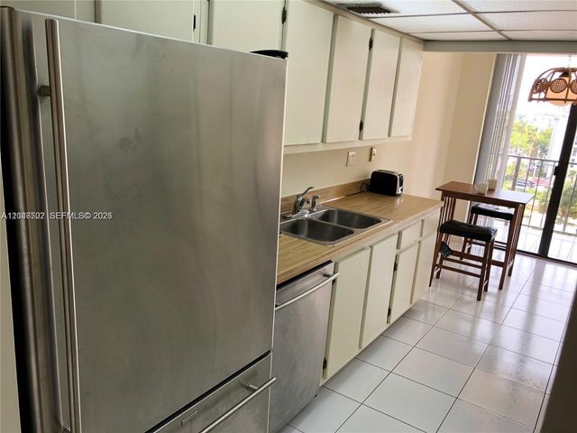 210 174th St 614, Sunny Isles Beach, FL 33160