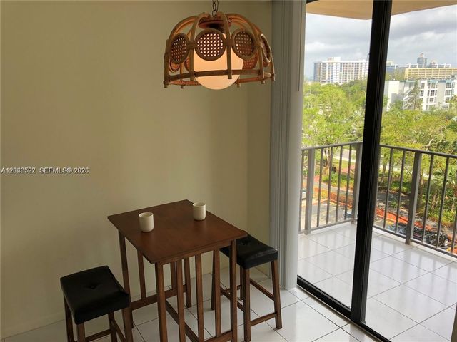 210 174th St 614, Sunny Isles Beach, FL 33160