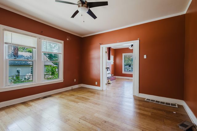 208 Blue Grass Avenue, Lexington, KY 40505