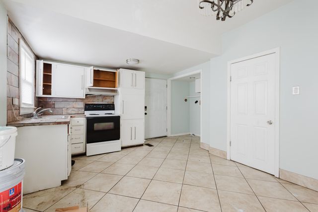 208 Blue Grass Avenue, Lexington, KY 40505