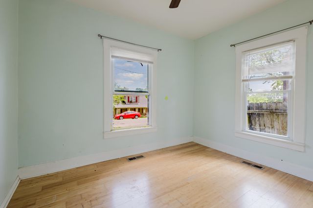 208 Blue Grass Avenue, Lexington, KY 40505