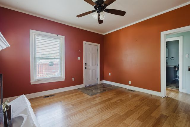 208 Blue Grass Avenue, Lexington, KY 40505