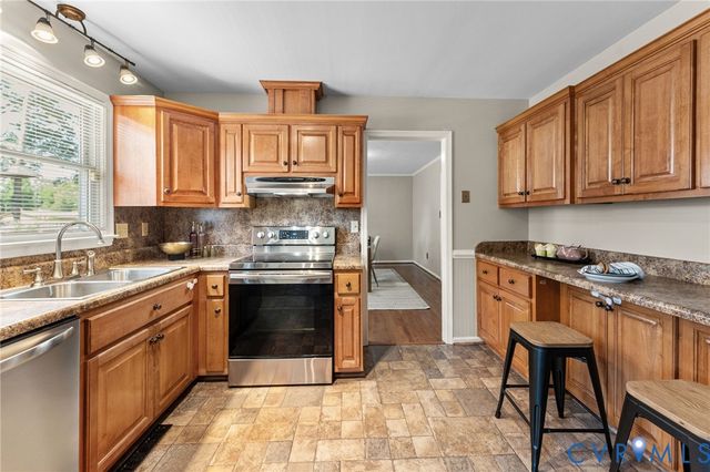1012 North Ave, Hopewell, VA 23860