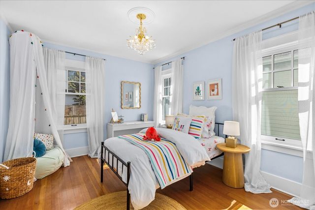 810 NE Ravenna Boulevard, Seattle, WA 98115