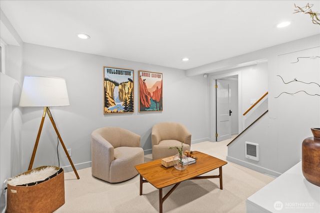 810 NE Ravenna Boulevard, Seattle, WA 98115