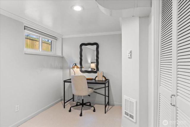 810 NE Ravenna Boulevard, Seattle, WA 98115