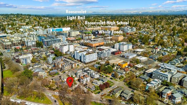 810 NE Ravenna Boulevard, Seattle, WA 98115