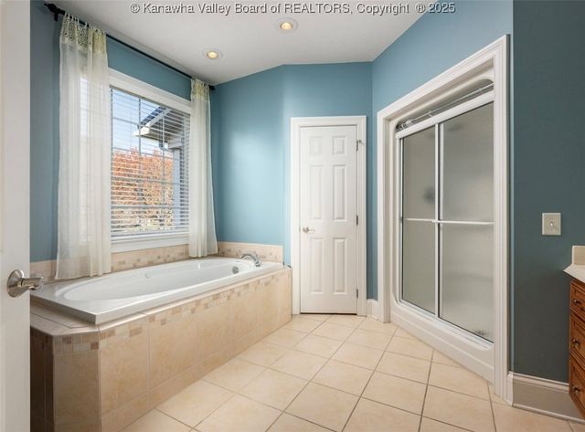 1006 Crestmont Road, Hurricane, WV 25526