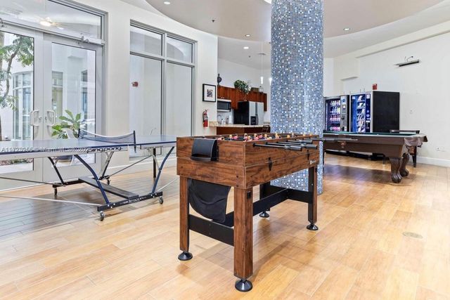 1830 Radius Dr 810, Hollywood, FL 33020