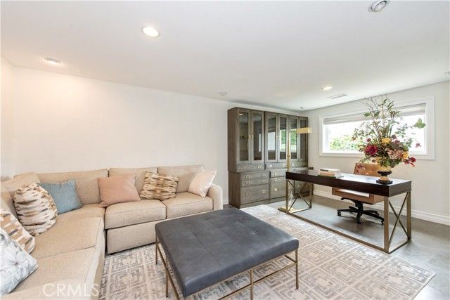 111 Hillcrest, Irvine, CA 92603