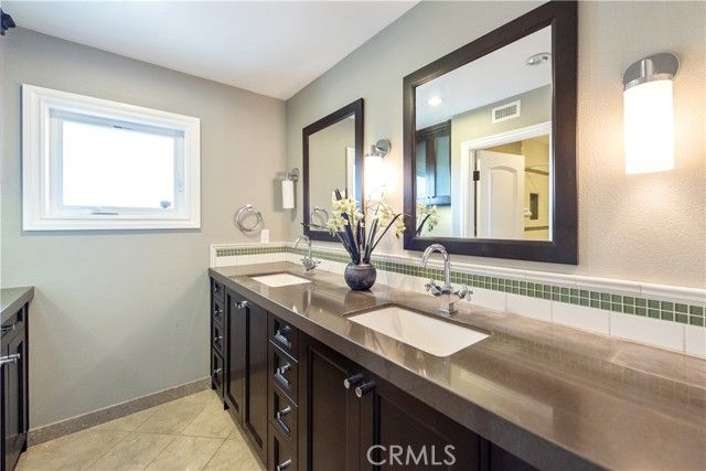 111 Hillcrest, Irvine, CA 92603