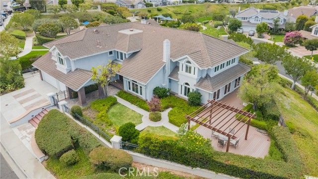 111 Hillcrest, Irvine, CA 92603