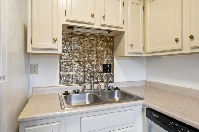 501 Clairbrook Avenue, JG8, Columbus, OH 43228