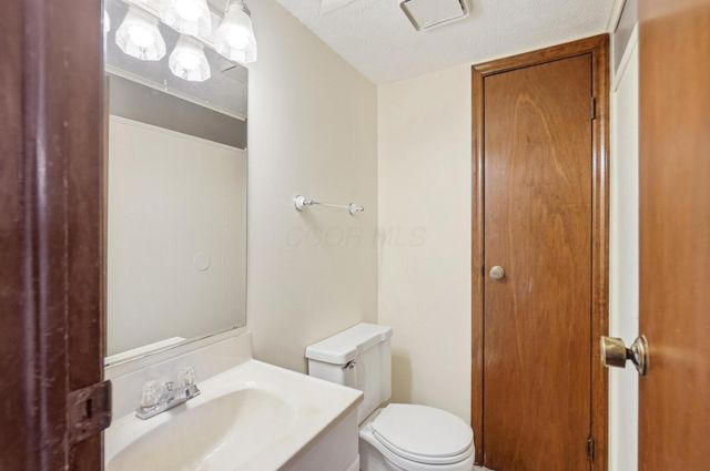 501 Clairbrook Avenue, JG8, Columbus, OH 43228