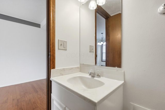 501 Clairbrook Avenue, JG8, Columbus, OH 43228