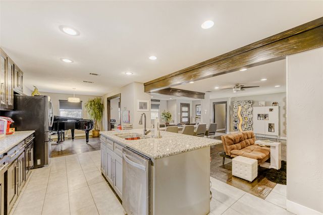 3919 S Franklin Street, Dallas, TX 75233