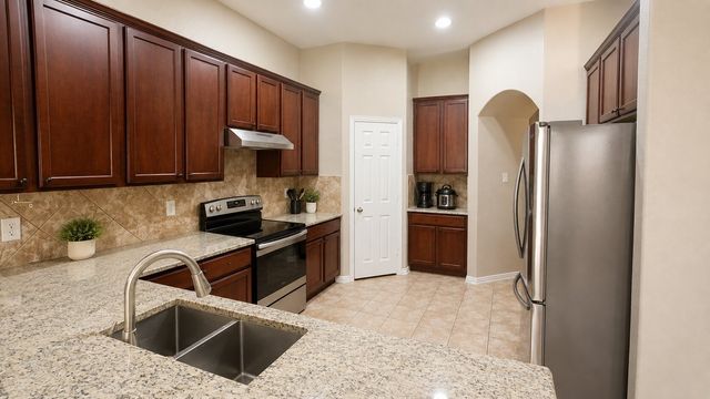 7004 Canyonbrook Drive, Plano, TX 75074