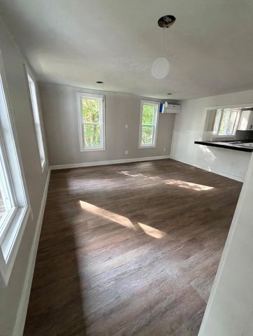 600 Market St 1, Rockland, MA 02370