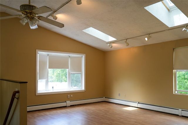 10 Scott Court, Warren, RI 02885