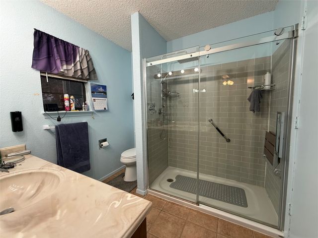 332 Vz County Road 3439, Wills Point, TX 75169