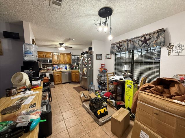 332 Vz County Road 3439, Wills Point, TX 75169