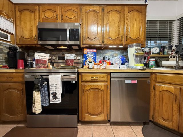 332 Vz County Road 3439, Wills Point, TX 75169